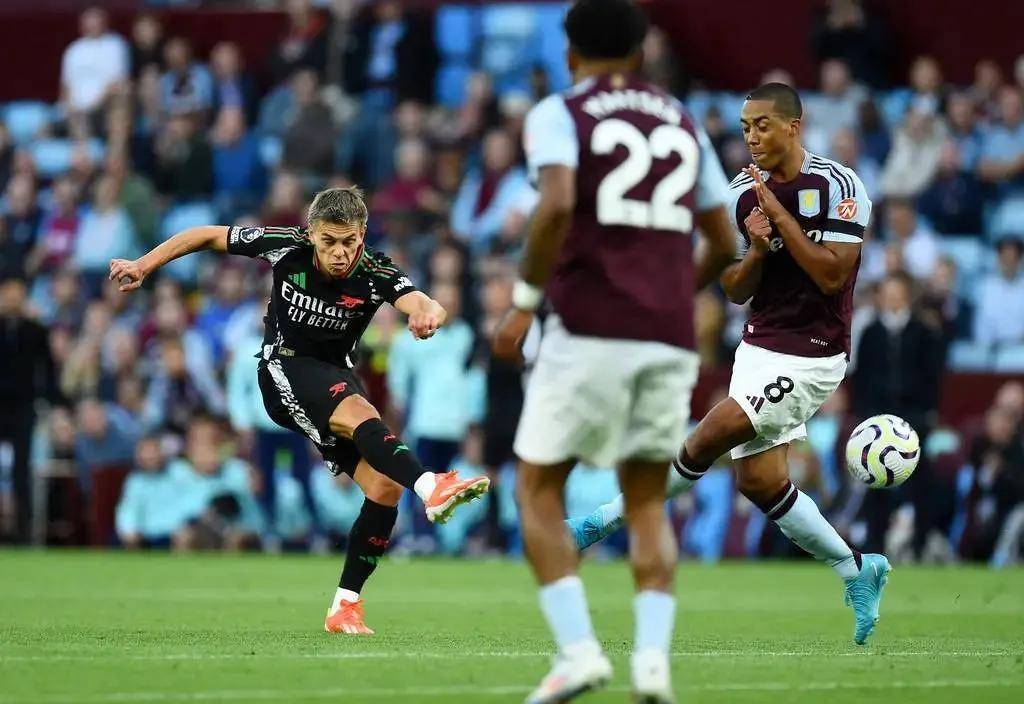 阿森纳对阵马德里球队，英超劲旅胜出