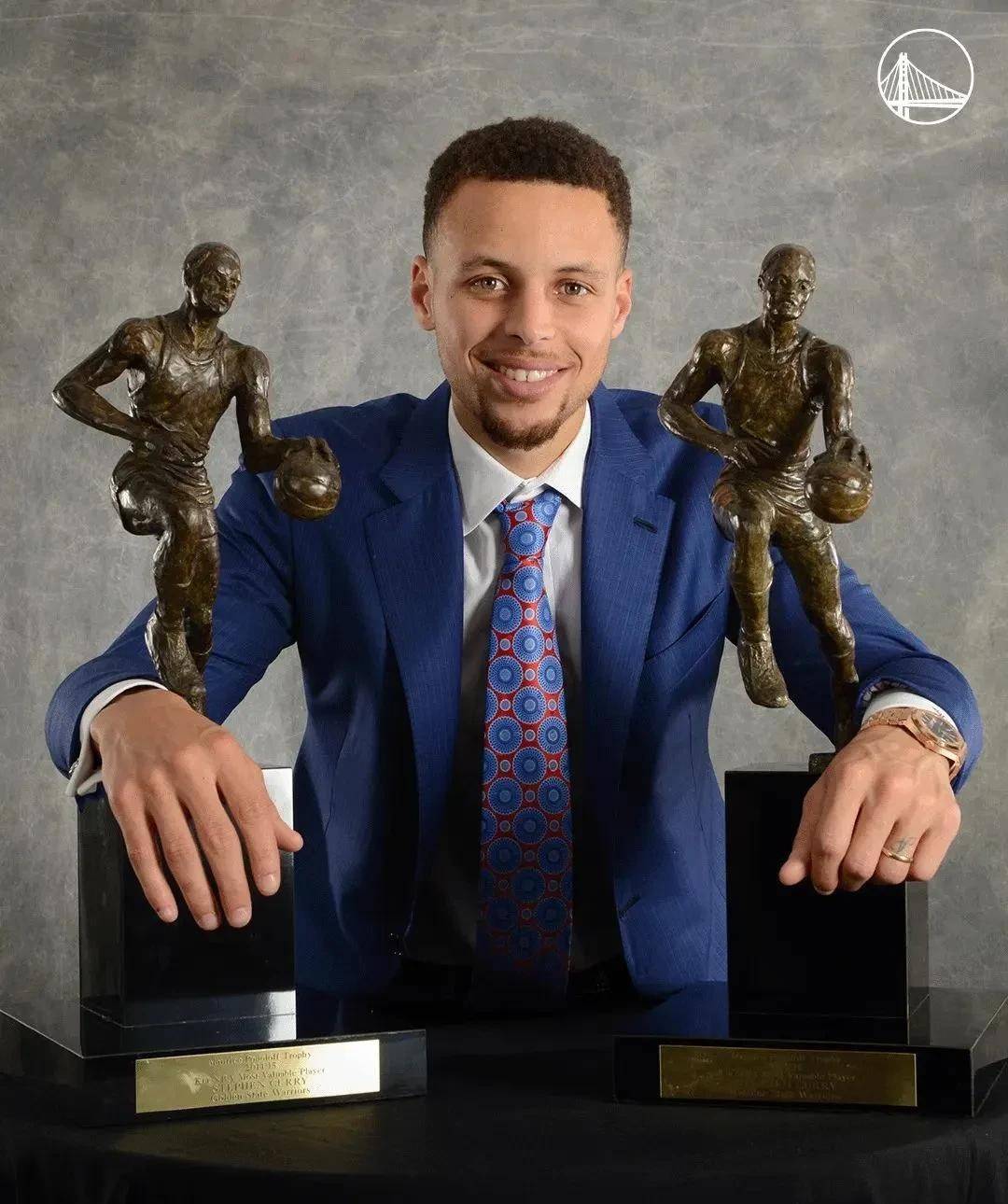 半岛体育app下载-勇士再负爵士，库里状态下滑引关注