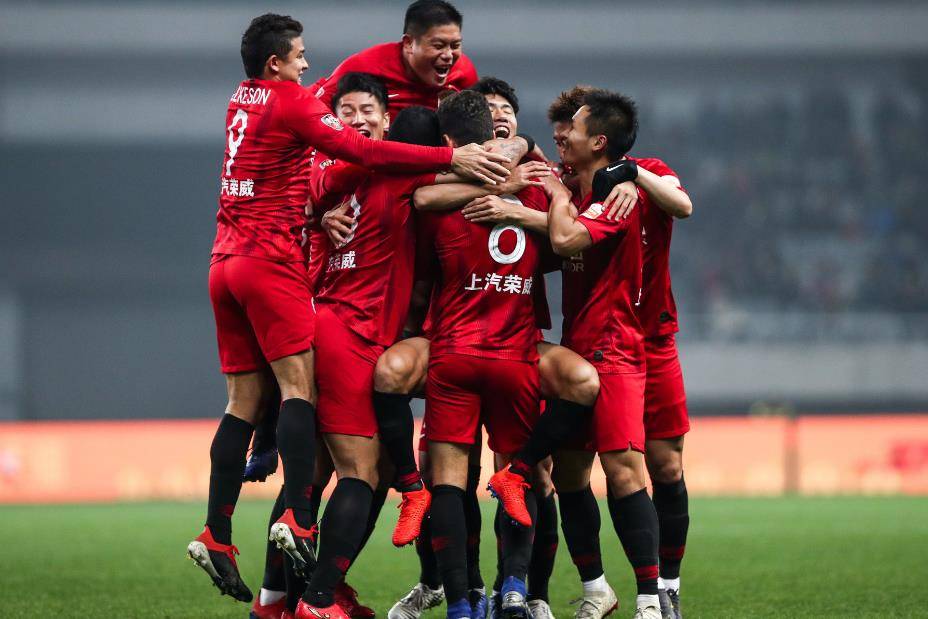 半岛体育电竞-上港主帅痛失两主力，如何应对后续挑战？