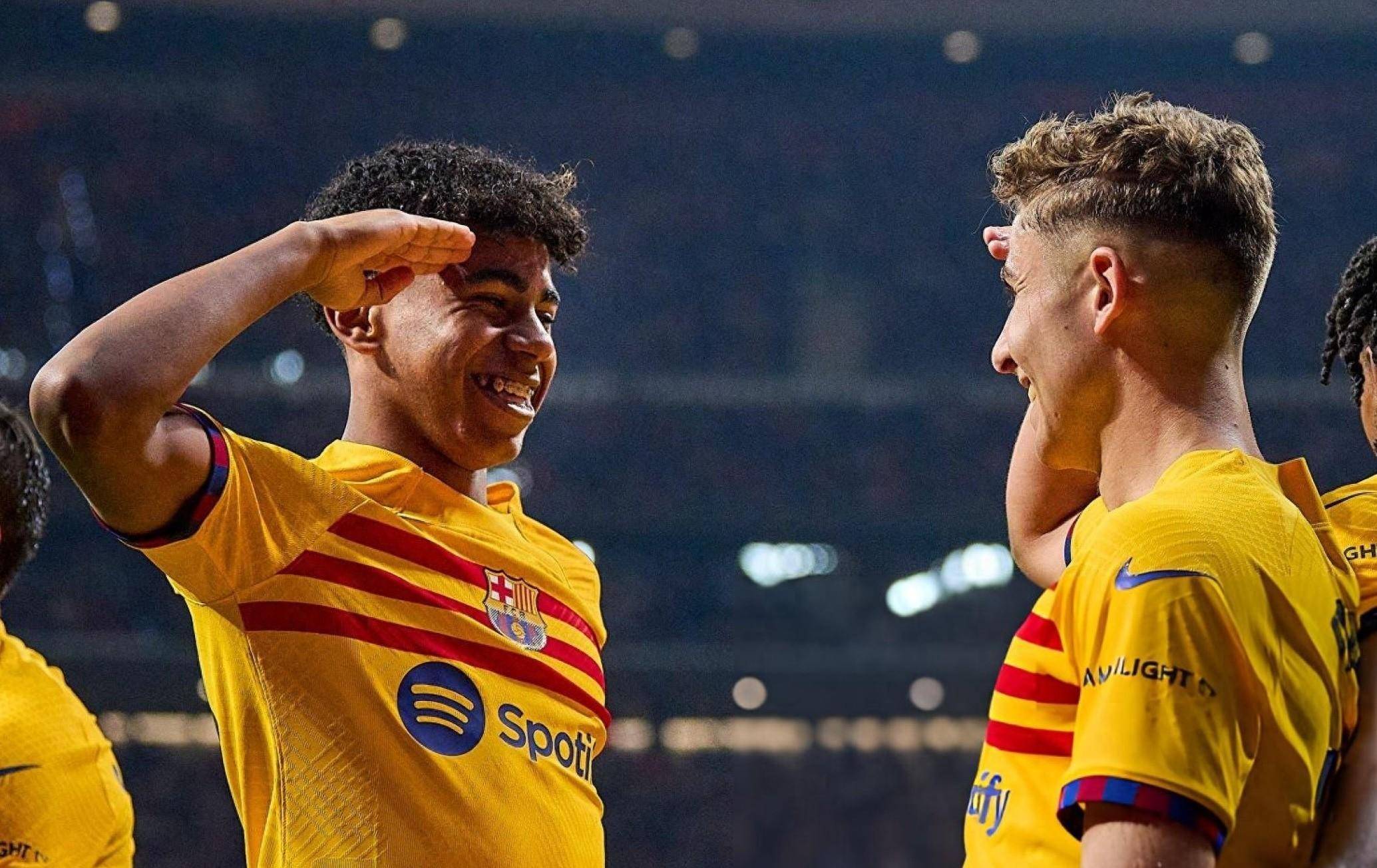 半岛体育电竞-巴萨客场取胜，晋级前景看好的简单介绍