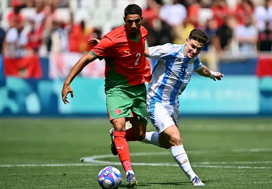 阿根廷队豪取国家队资格赛胜利，稳坐小组头名的简单介绍