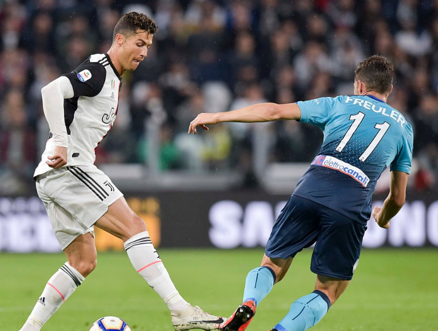 包含那不勒斯逼平亚特兰大，难以撼动领先位置的词条