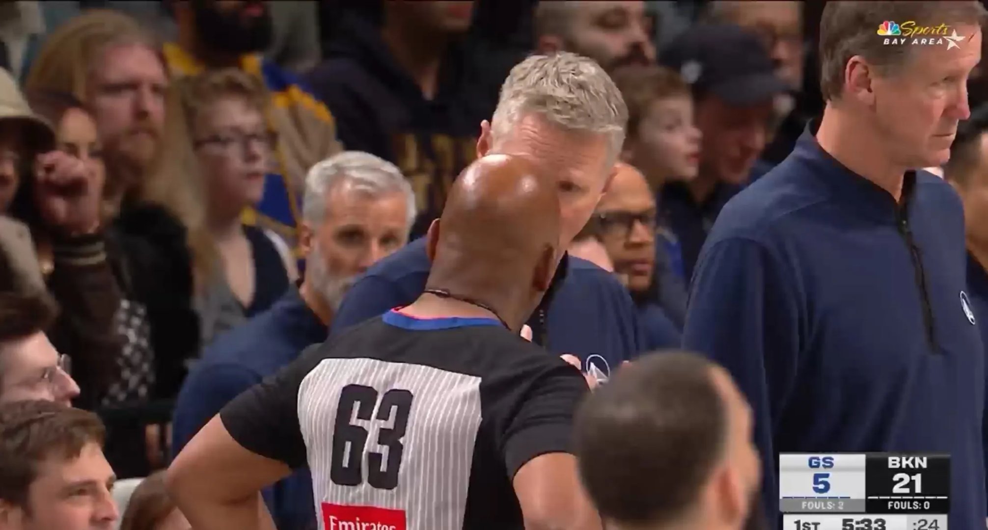 半岛体育注册-关于球场上的争斗，情感激烈四处的信息