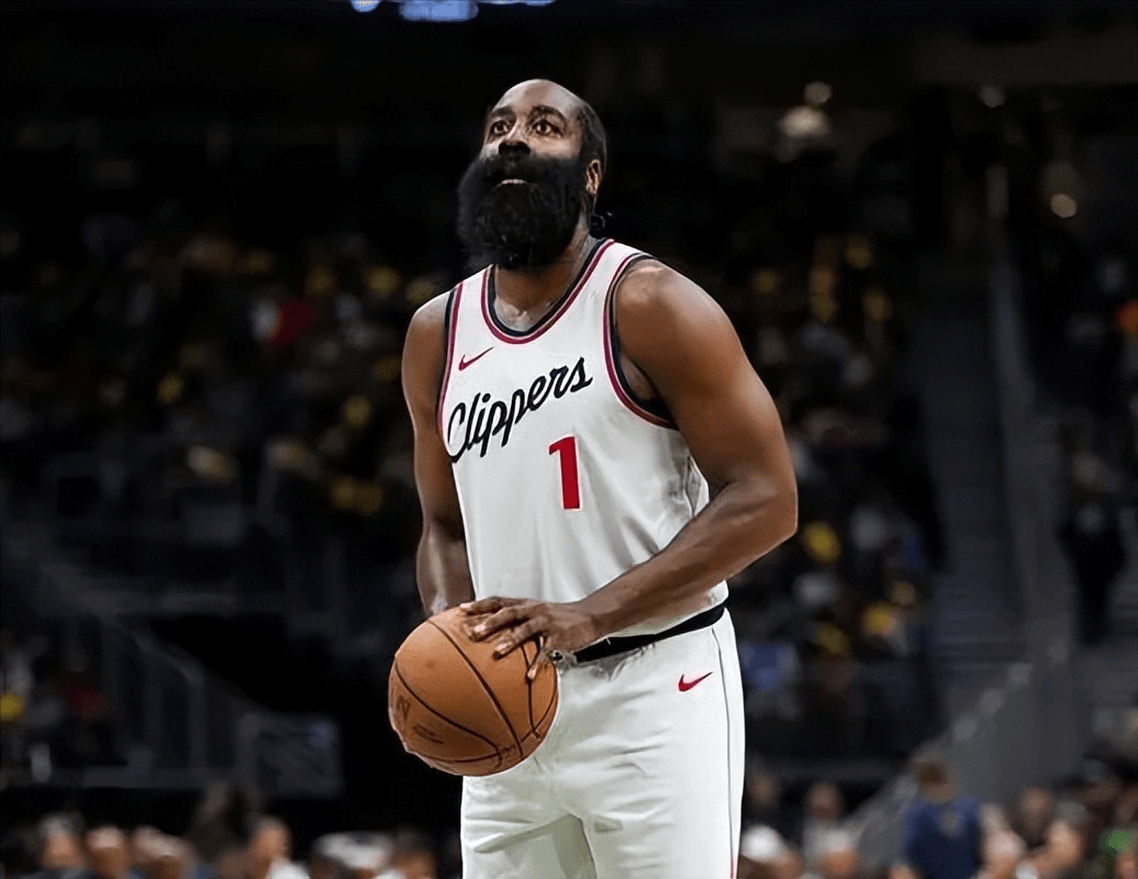 火箭大胜开拓者，哈登全场36分