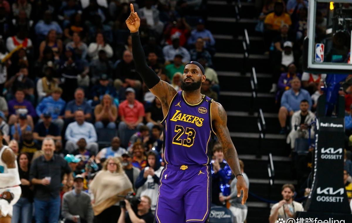 湖人惊险逆转火箭，詹姆斯再挽胜局