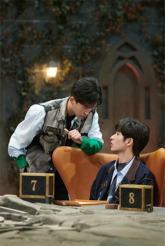 火药味十足！豪门之间的对抗令人期待的简单介绍